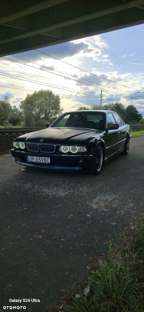 BMW Seria 7 740d - 2