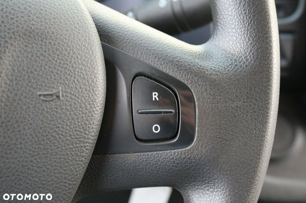 Opel Vivaro - 20