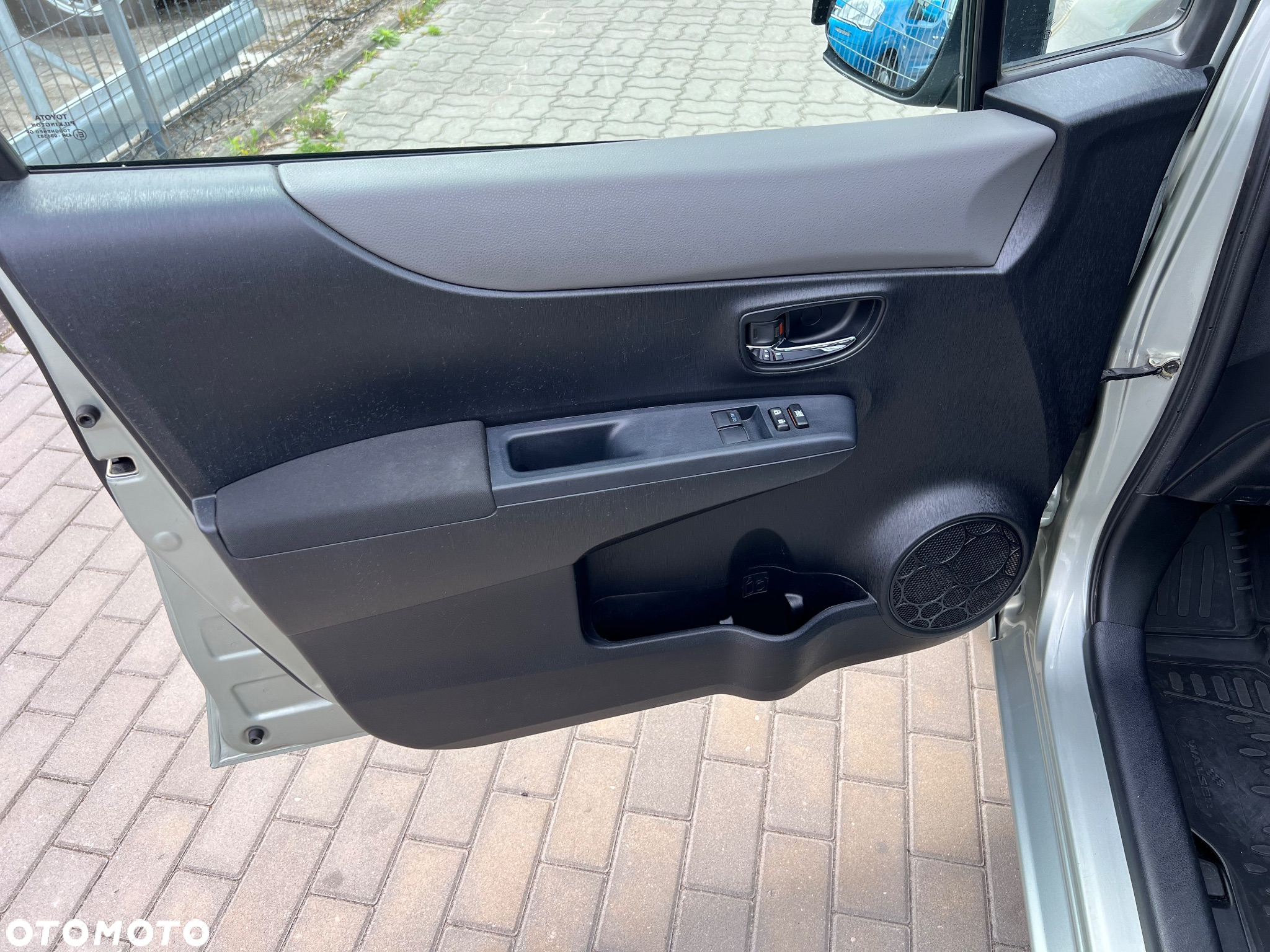 Toyota Yaris 1.33 Dynamic - 14