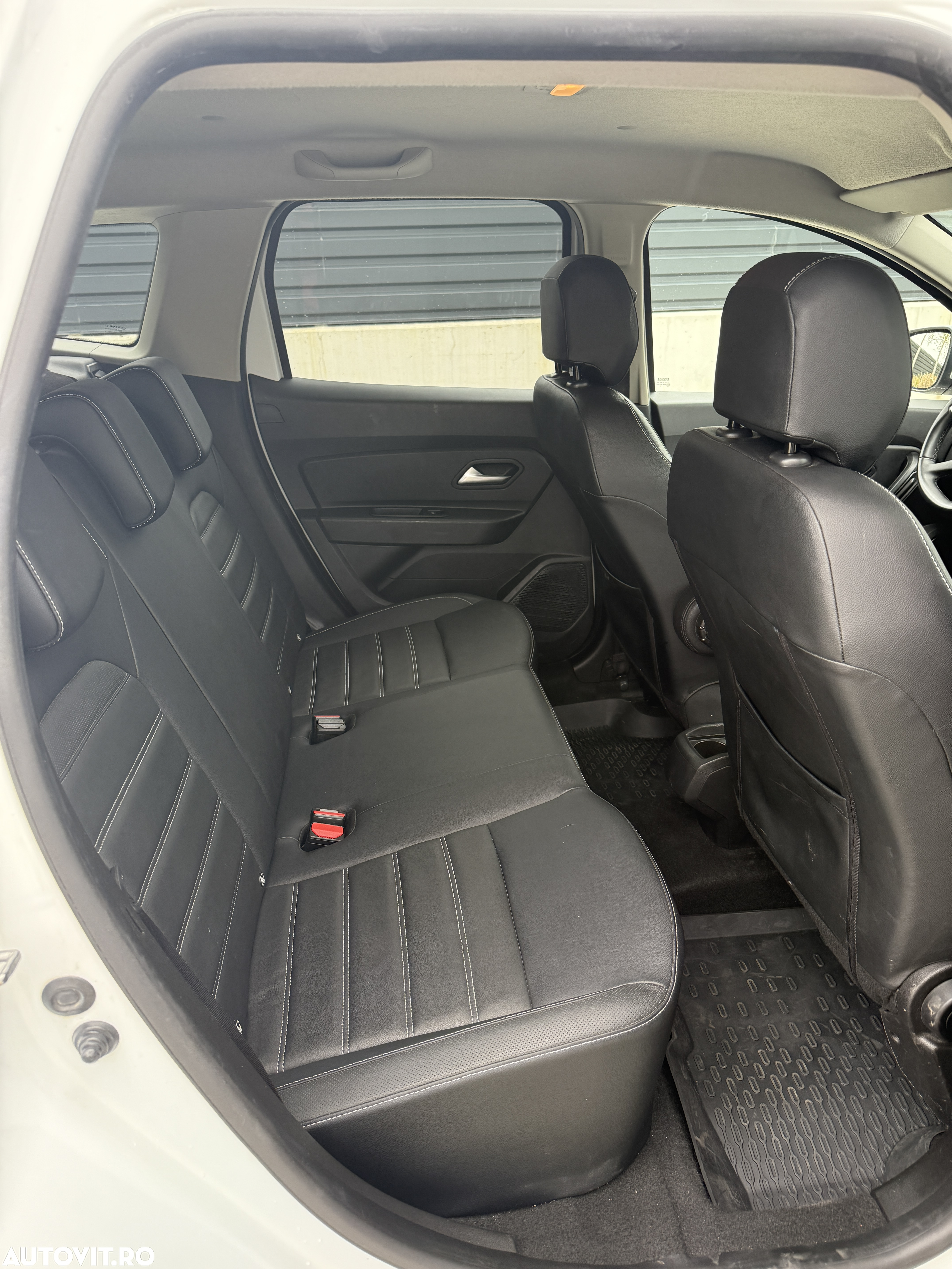 Dacia Duster TCe 130 GPF Prestige - 8
