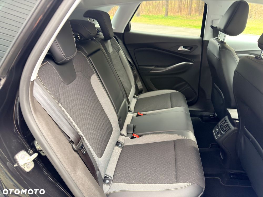 Opel Grandland X 1.2 Start/Stop Business INNOVATION - 27