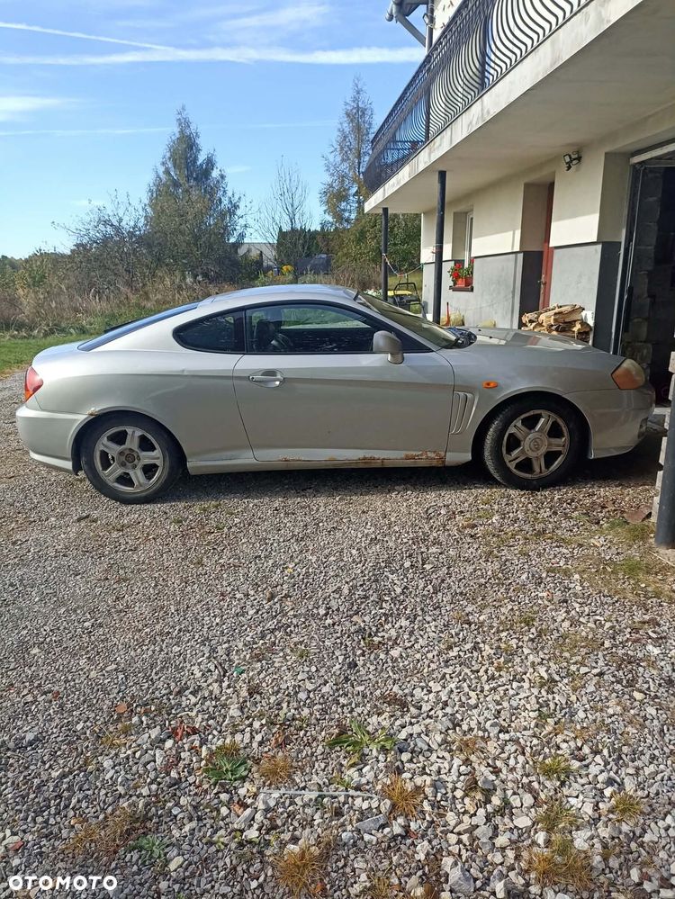 Hyundai Coupe 2002 photo 3