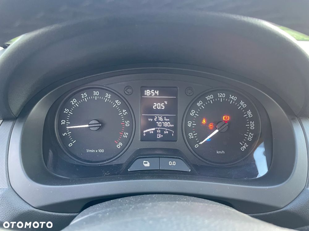 Skoda RAPID Spb 1.6 TDI DPF Active - 26