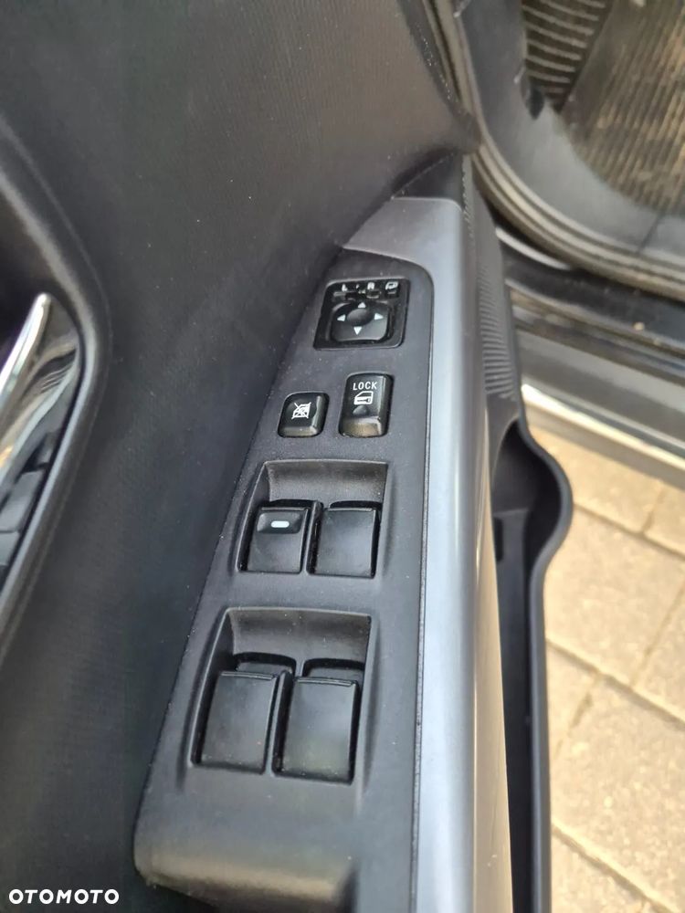 Mitsubishi Outlander 2.0 Intense + 2WD CVT - 15