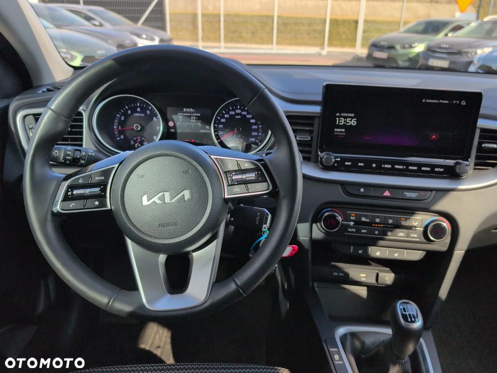 Kia XCeed 1.5 T-GDI M - 13