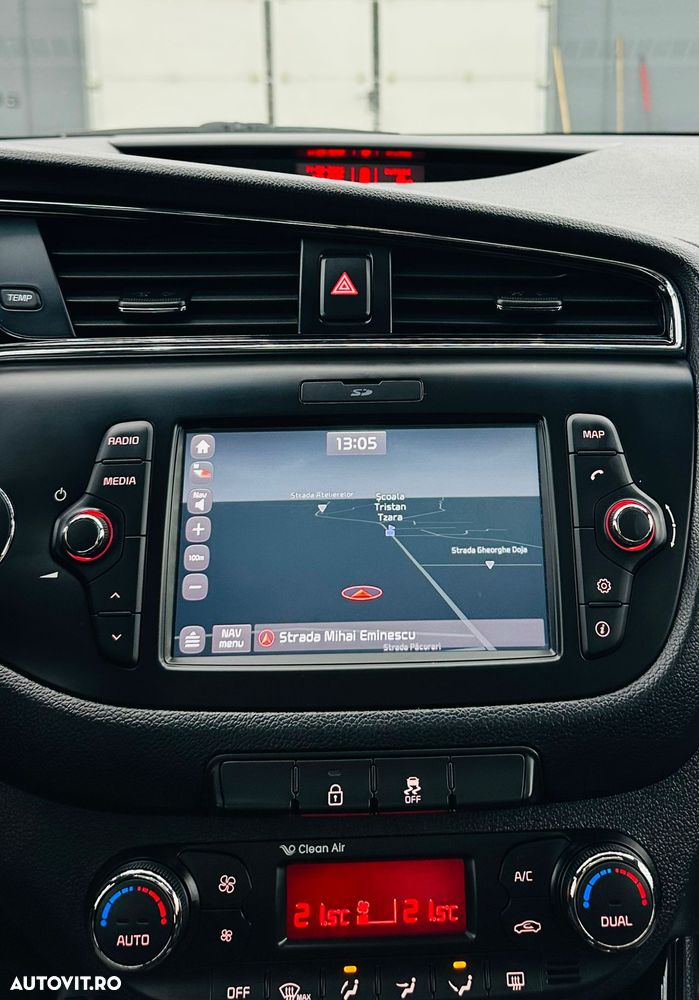 Kia Ceed 1.6 CRDi Dream-Team Edition - 24