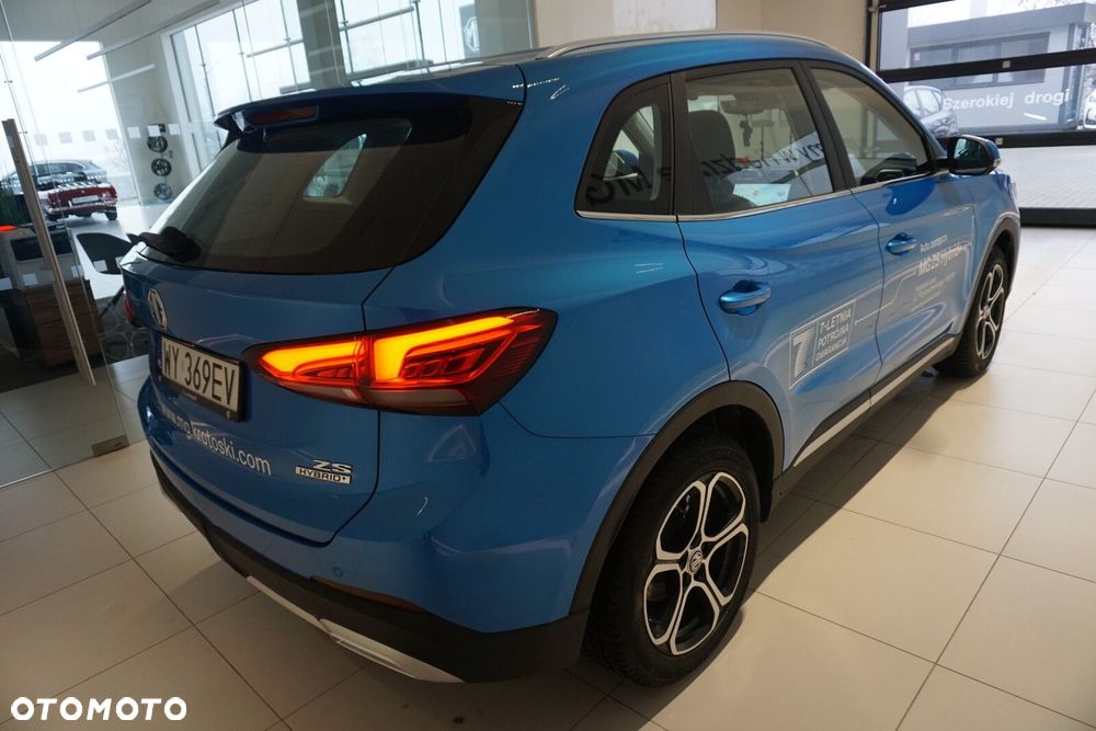 MG ZS Hybrid+ - 17