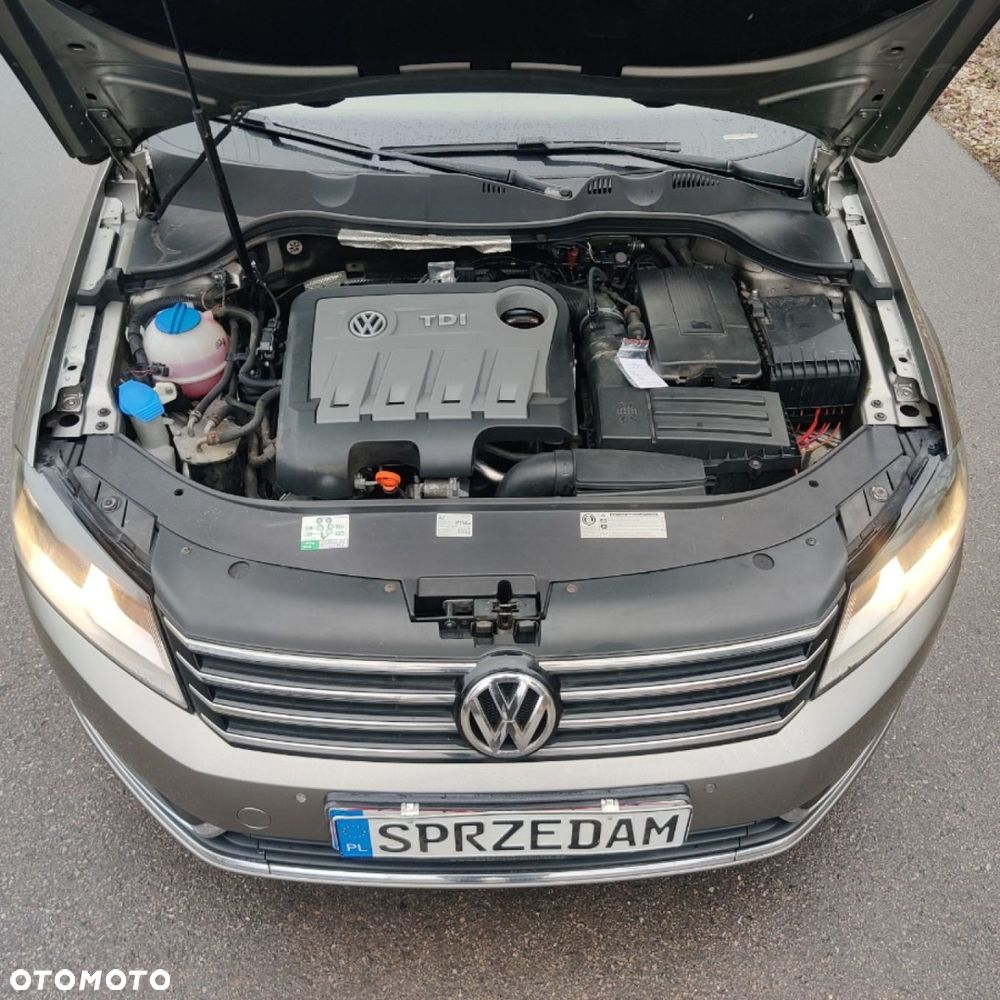Volkswagen Passat - 18