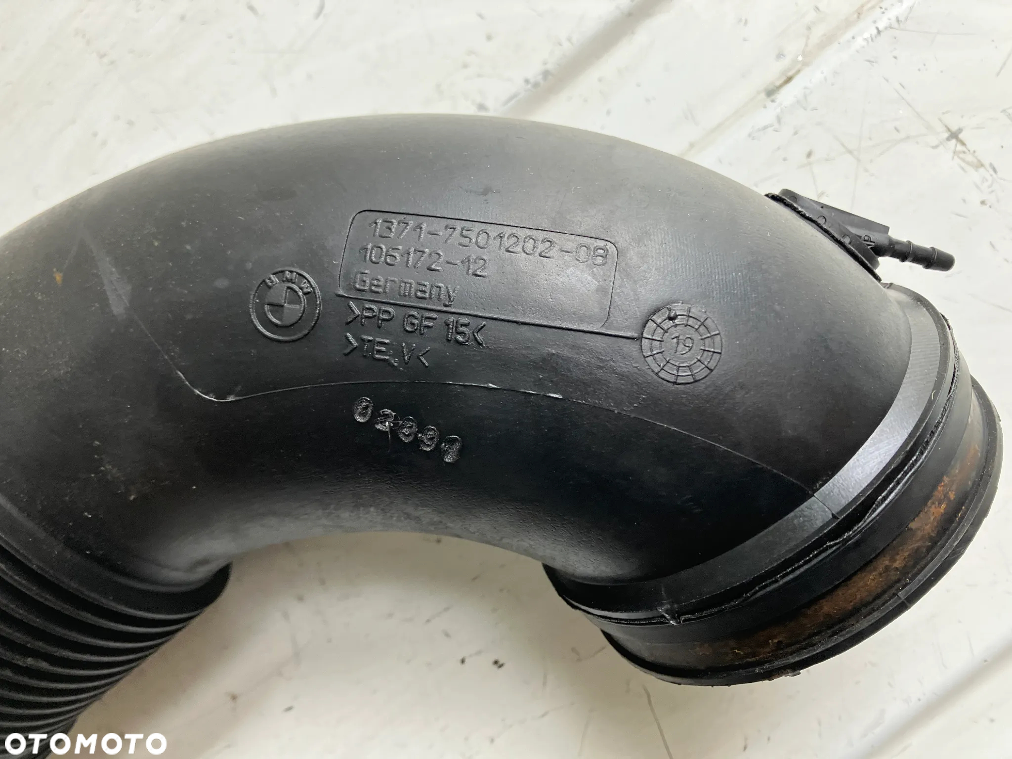 RURA PRZEWÓD FILTRA POWIETRZA PRZEPUSTNICY BMW E65 745i V8 N62 4.4 7501202 - 2
