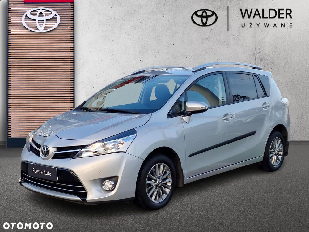Toyota Verso 1.8 Premium 7os EU6 - 1