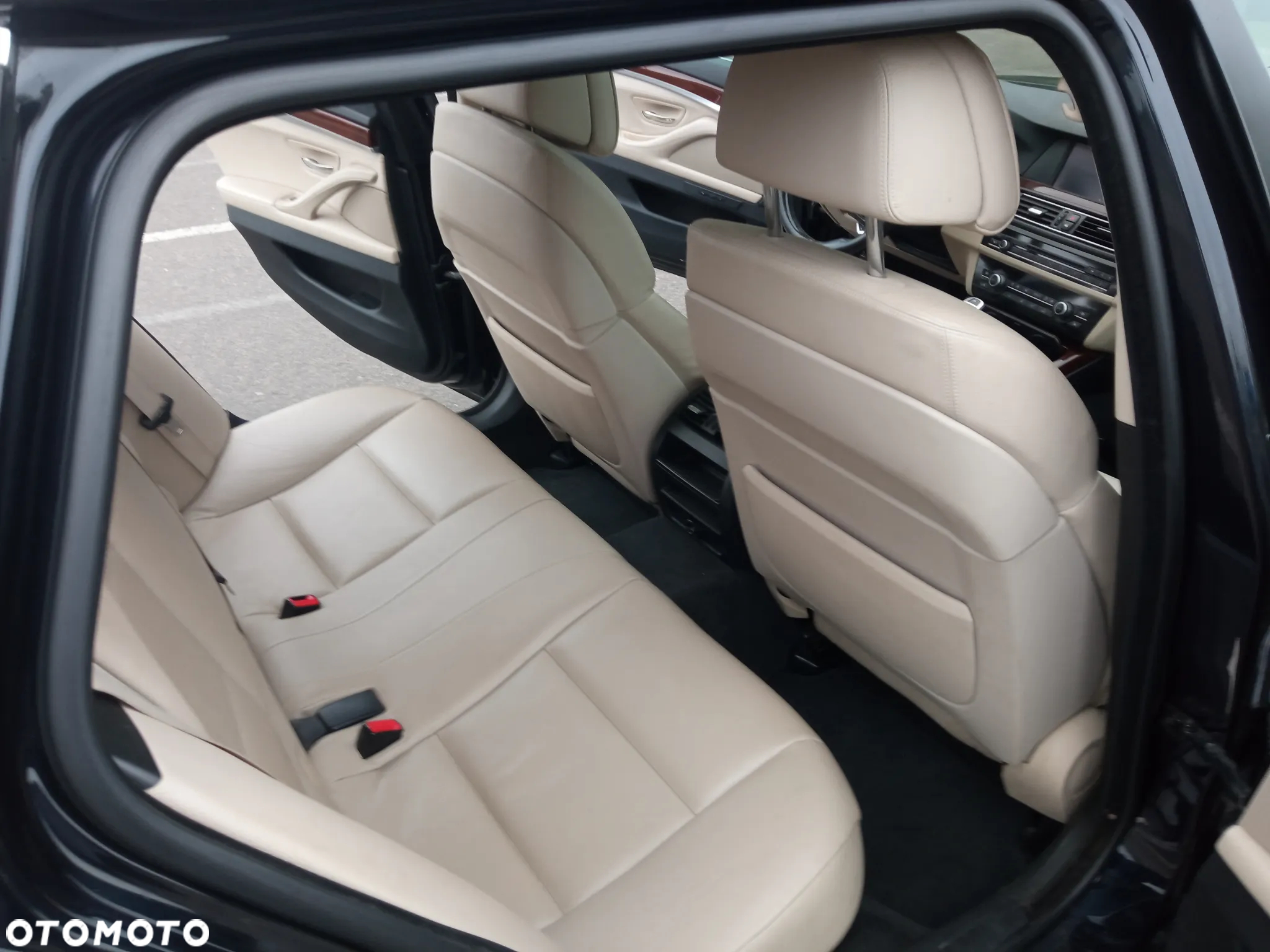 BMW Seria 5 530d xDrive - 6