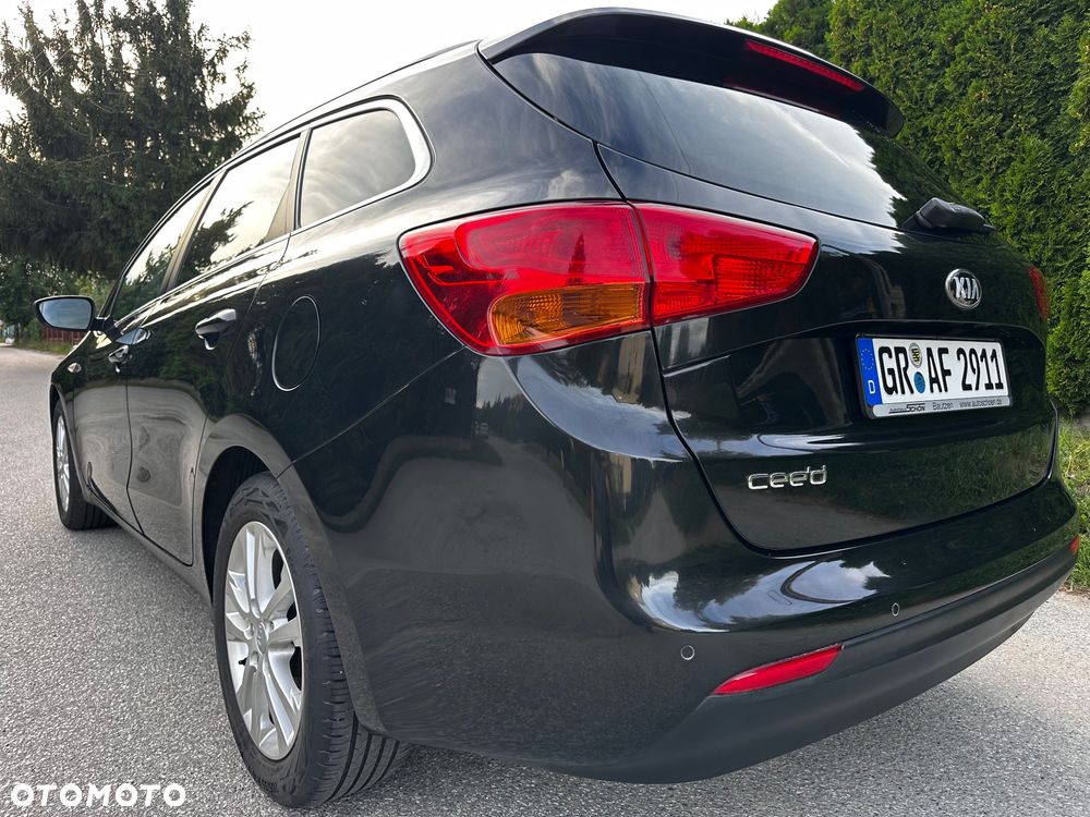 Kia Ceed 1.6 GDI Fifa World Cup Edition - 9