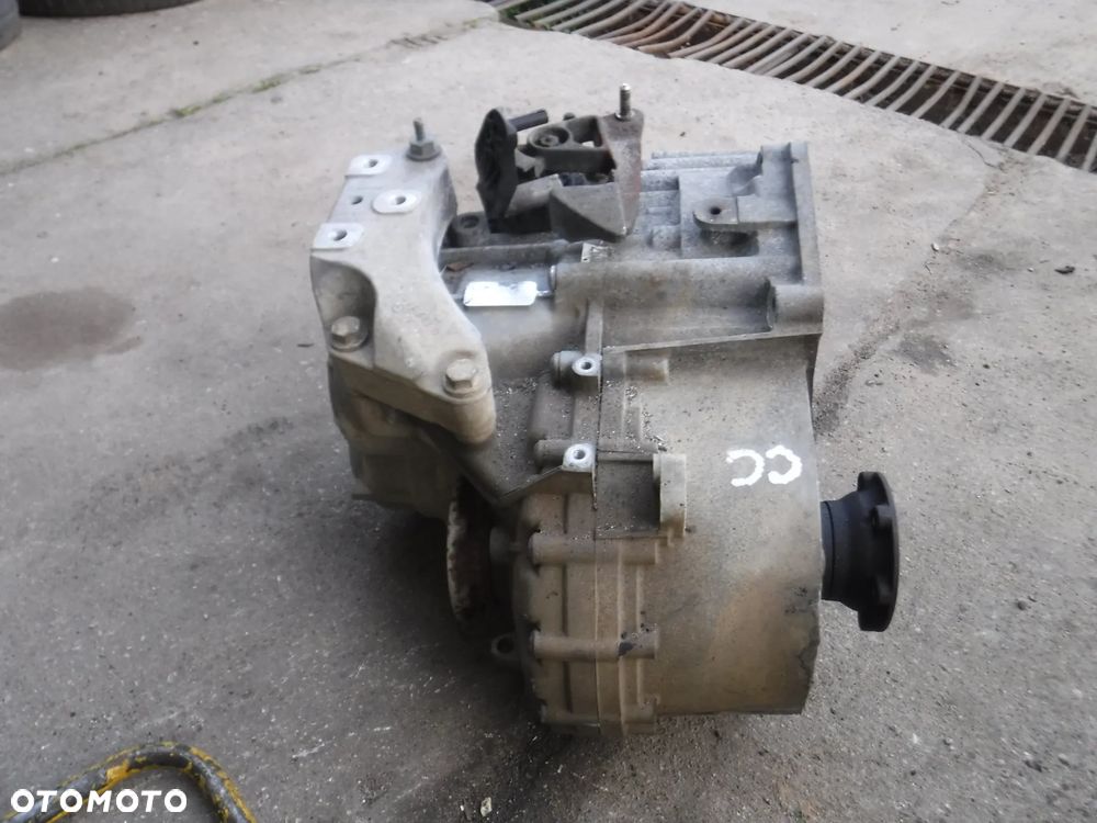 Vw Skoda Audi Seat 2.0 TDI Tiguan Passat B7 CC Superb Golf VII   start stop Skrzynia NGD 6 biegow - 7