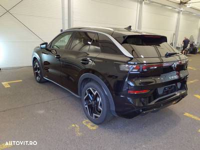 Volkswagen T-Roc 1.5 TSI DSG R-Line - 2