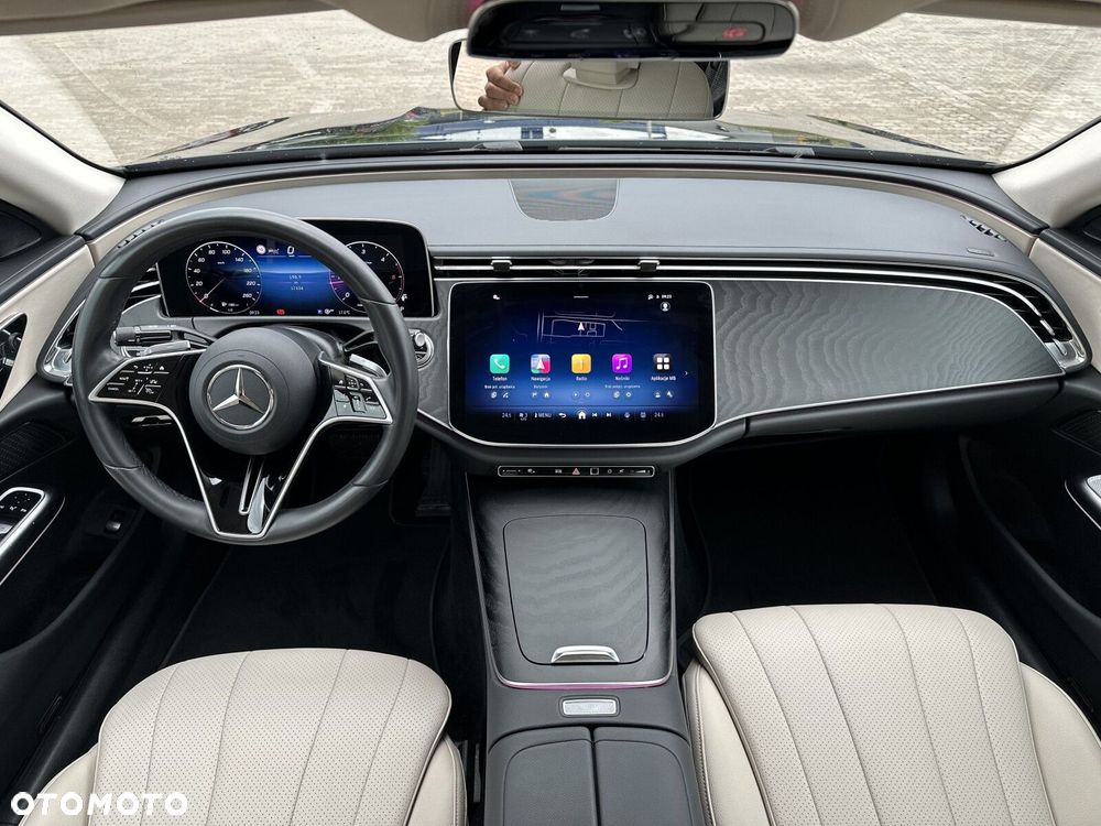 Mercedes-Benz Klasa E 220 d mHEV 4-Matic Avantgarde 9G-Tronic - 17
