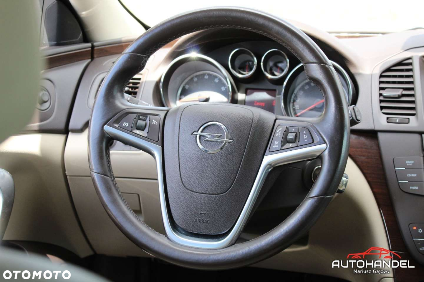Opel Insignia - 9