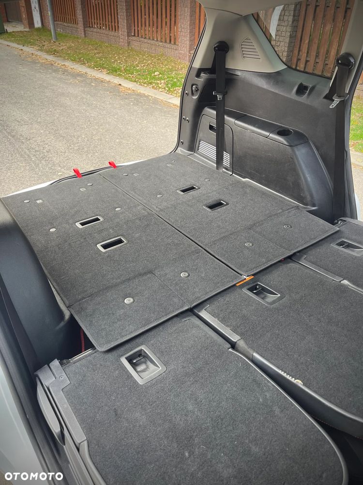Ford S-Max - 14