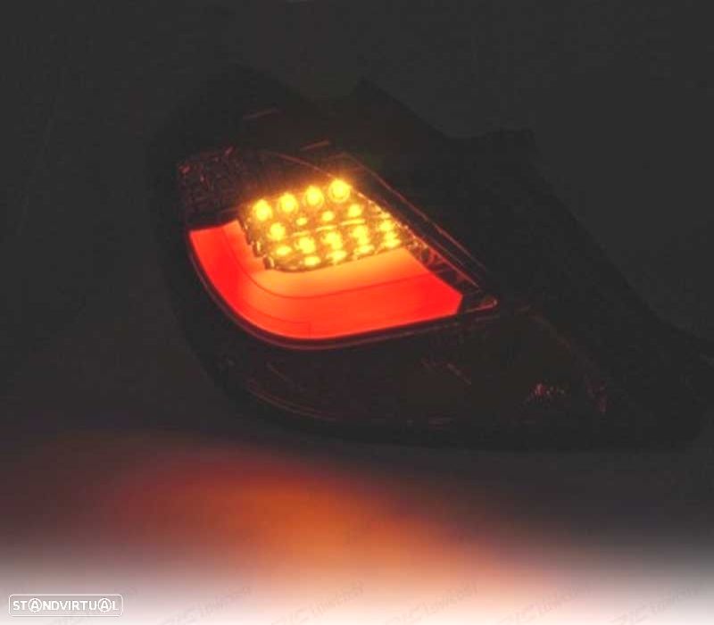 FAROLINS TRASEIROS OPEL CORSA D 3P 06-11 LED VERMELHO ESCURECIDO - 4