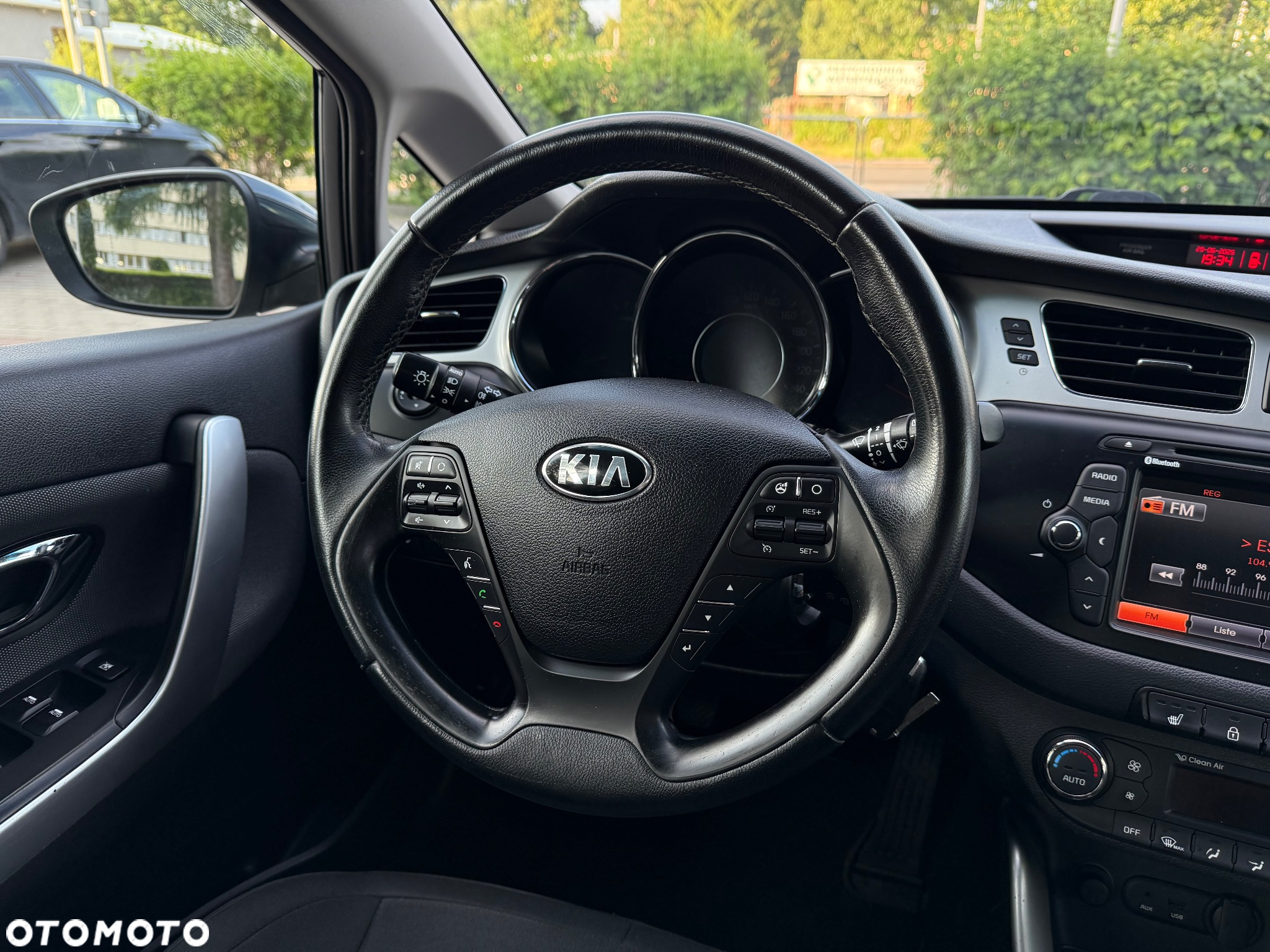 Kia Ceed 1.6 GDI Dream-Team Edition - 37