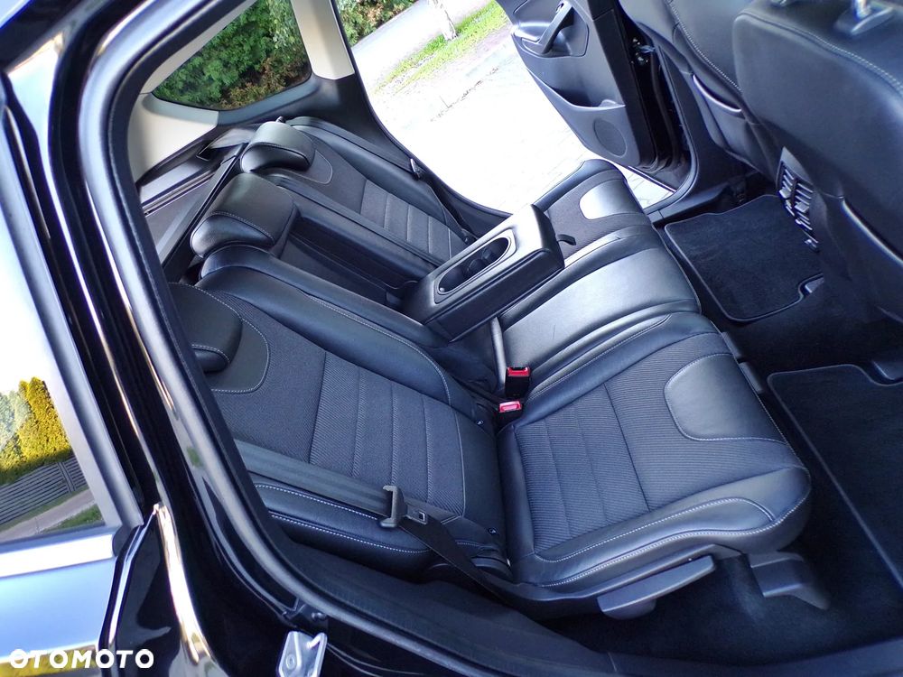 Ford Kuga 2.0 TDCi FWD Titanium Plus - 26