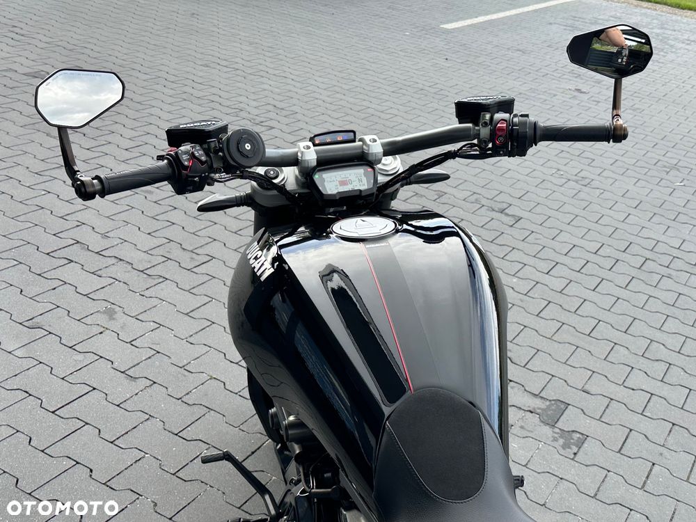 Ducati Diavel - 22