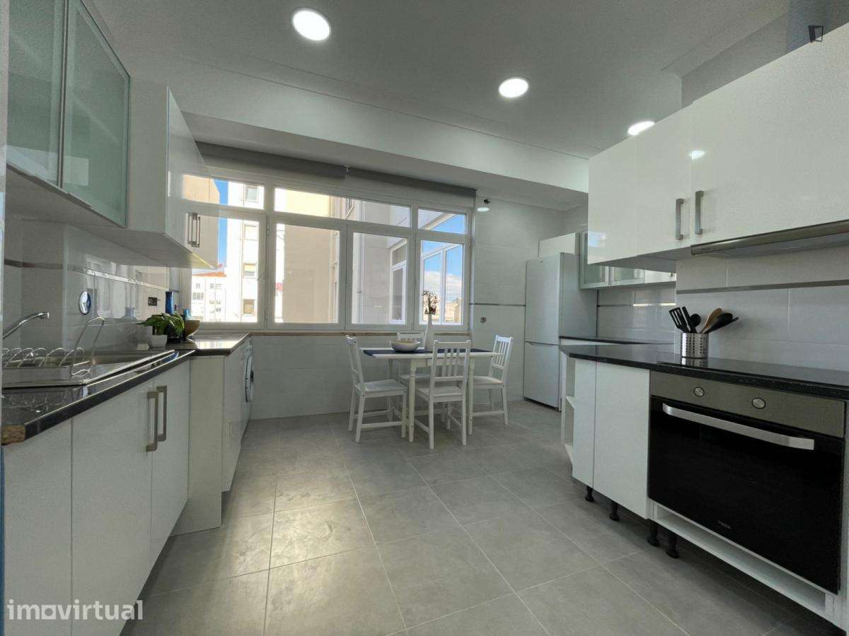 Quarto - localizado em Campo de Ourique Lisbon - Grande imagem: 5/9