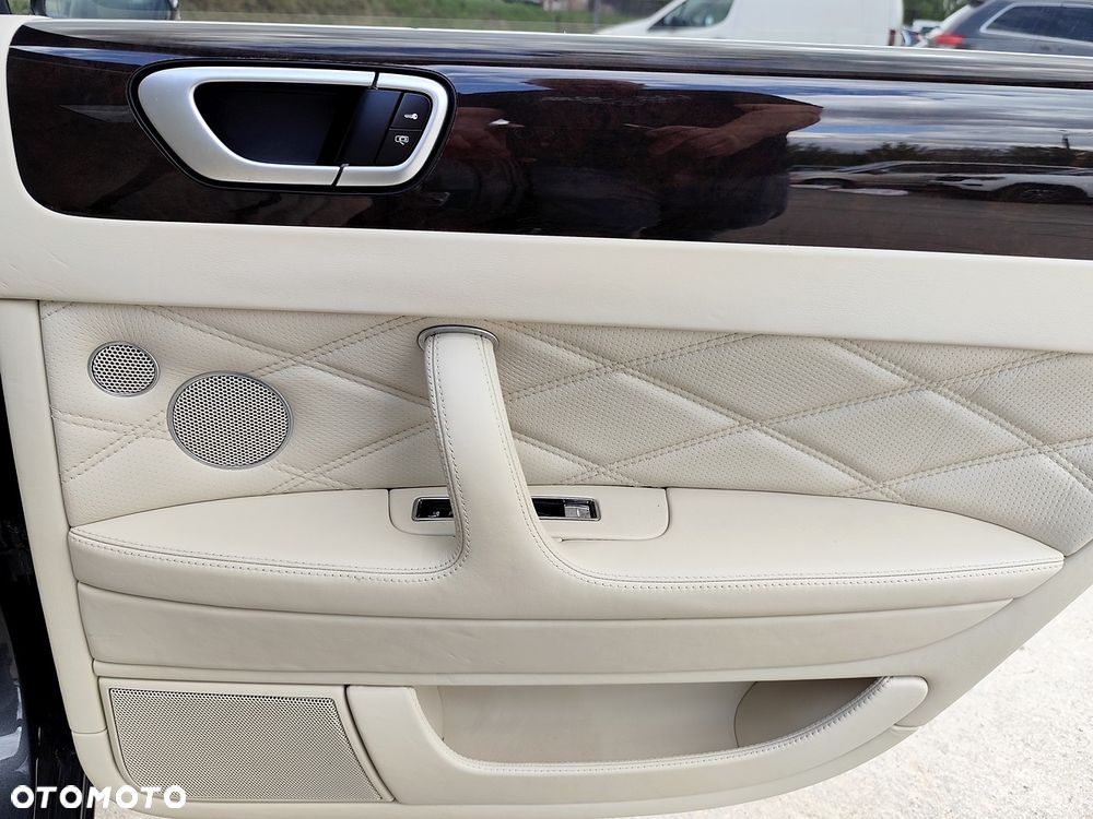 Bentley Flying Spur Speed - 11