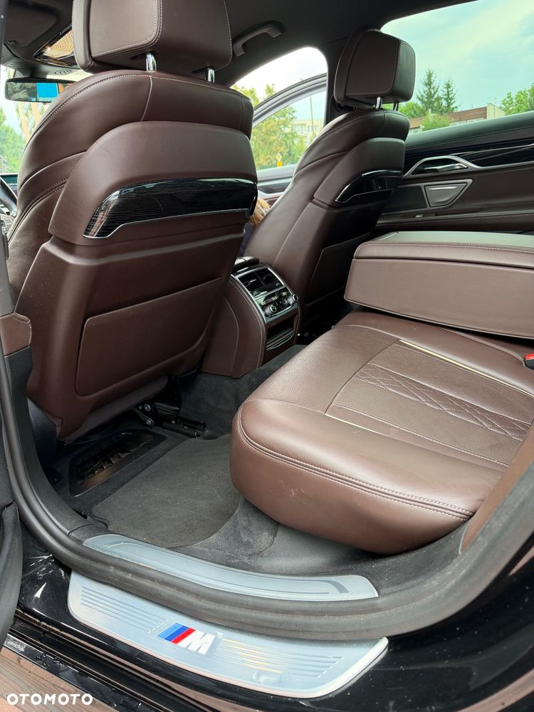 BMW Seria 7 740d xDrive - 15
