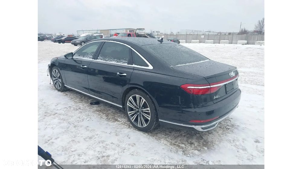 Audi A8 - 6