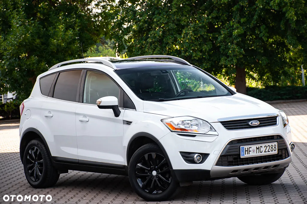 Ford Kuga 2.0 TDCi 4WD Titanium - 4
