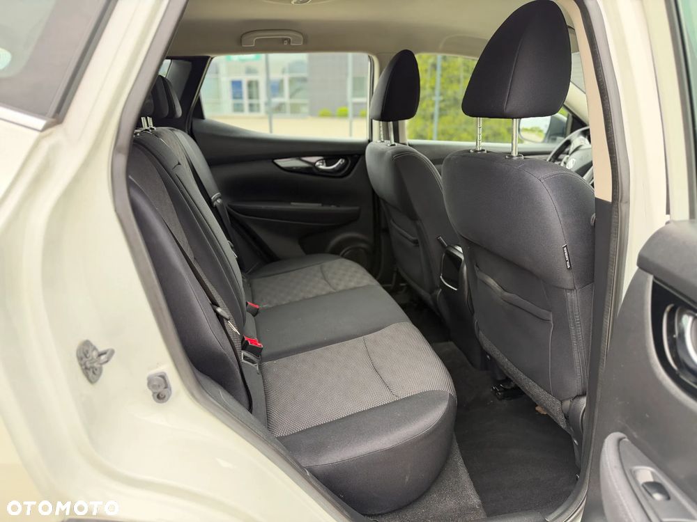 Nissan Qashqai 1.6 dCi DPF acenta - 35