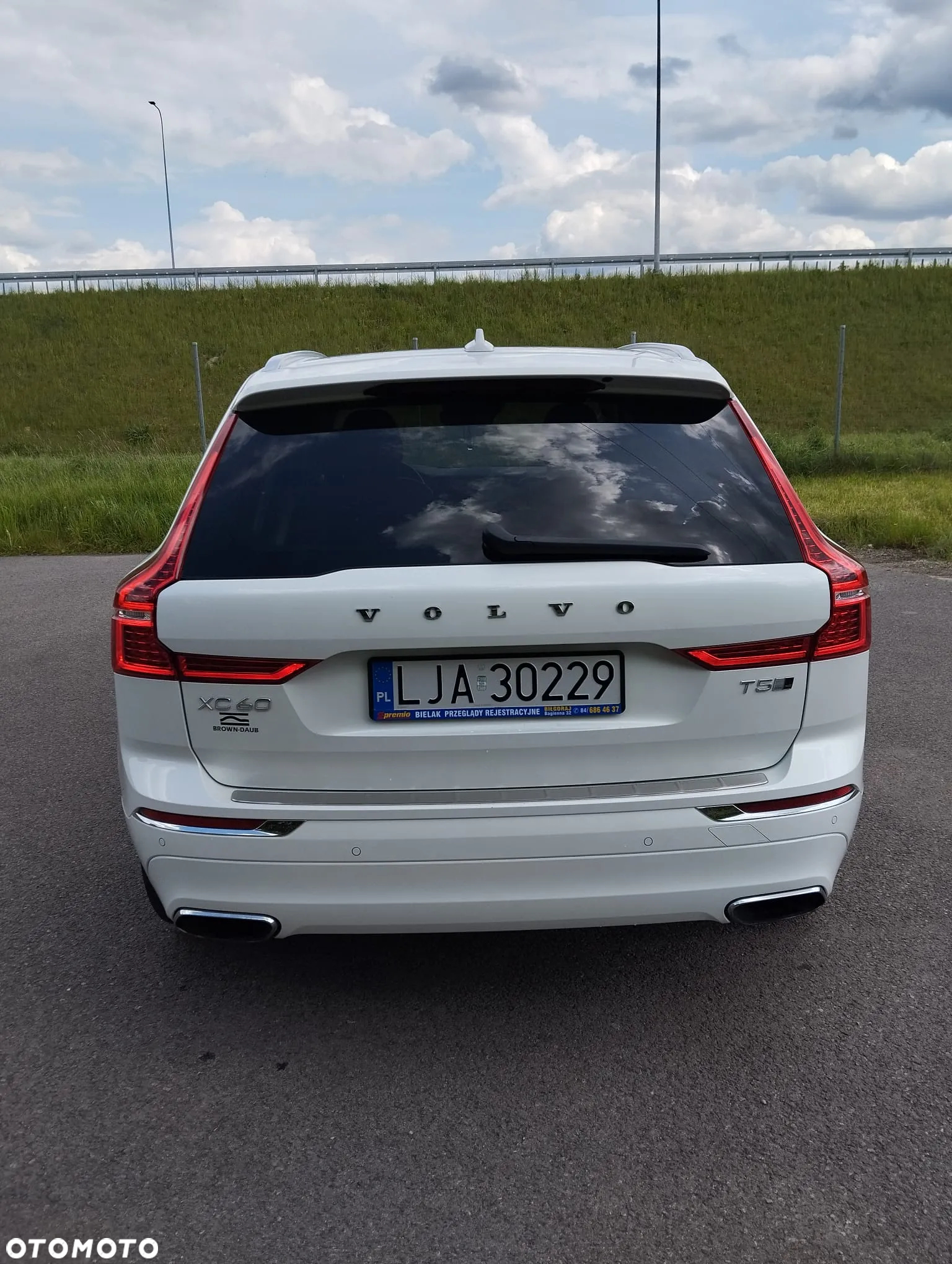 Volvo XC 60 T5 AWD Inscription - 4