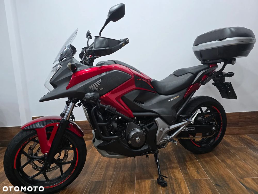 Honda NC - 27