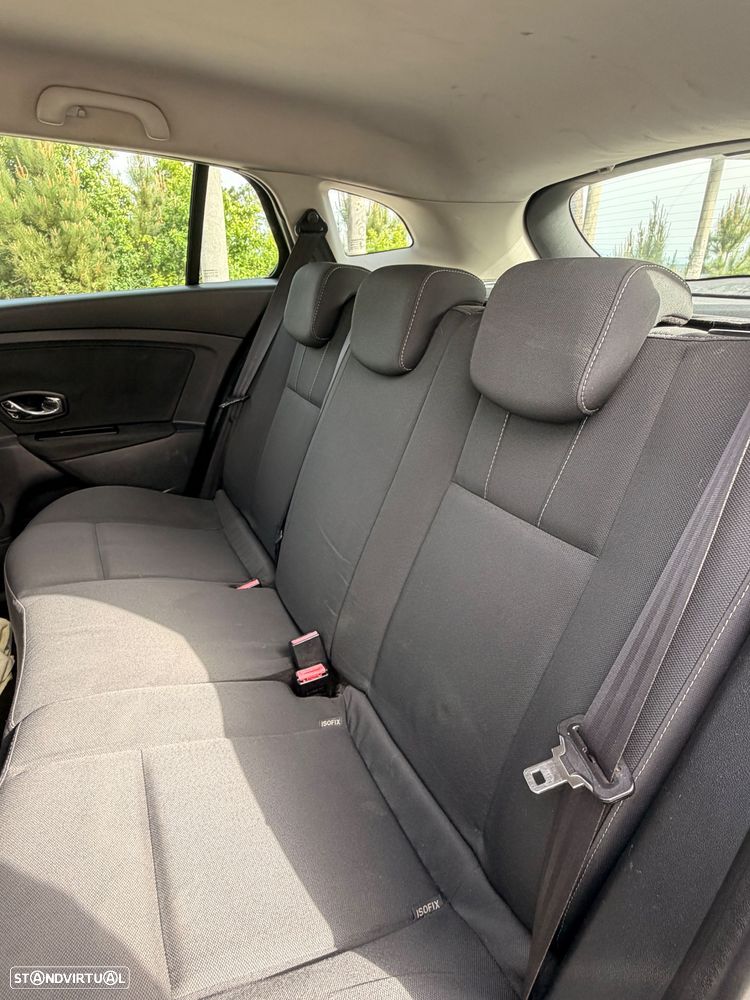 Renault Mégane 1.5 dCi Confort - 11