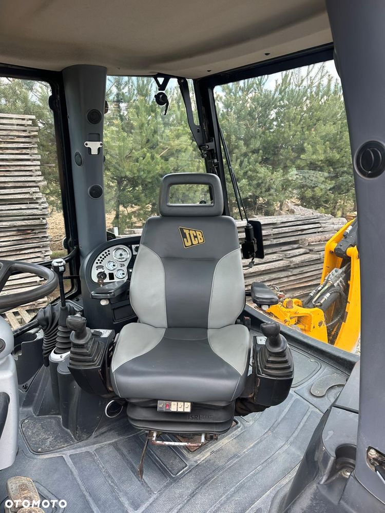 JCB 4 CX - 7