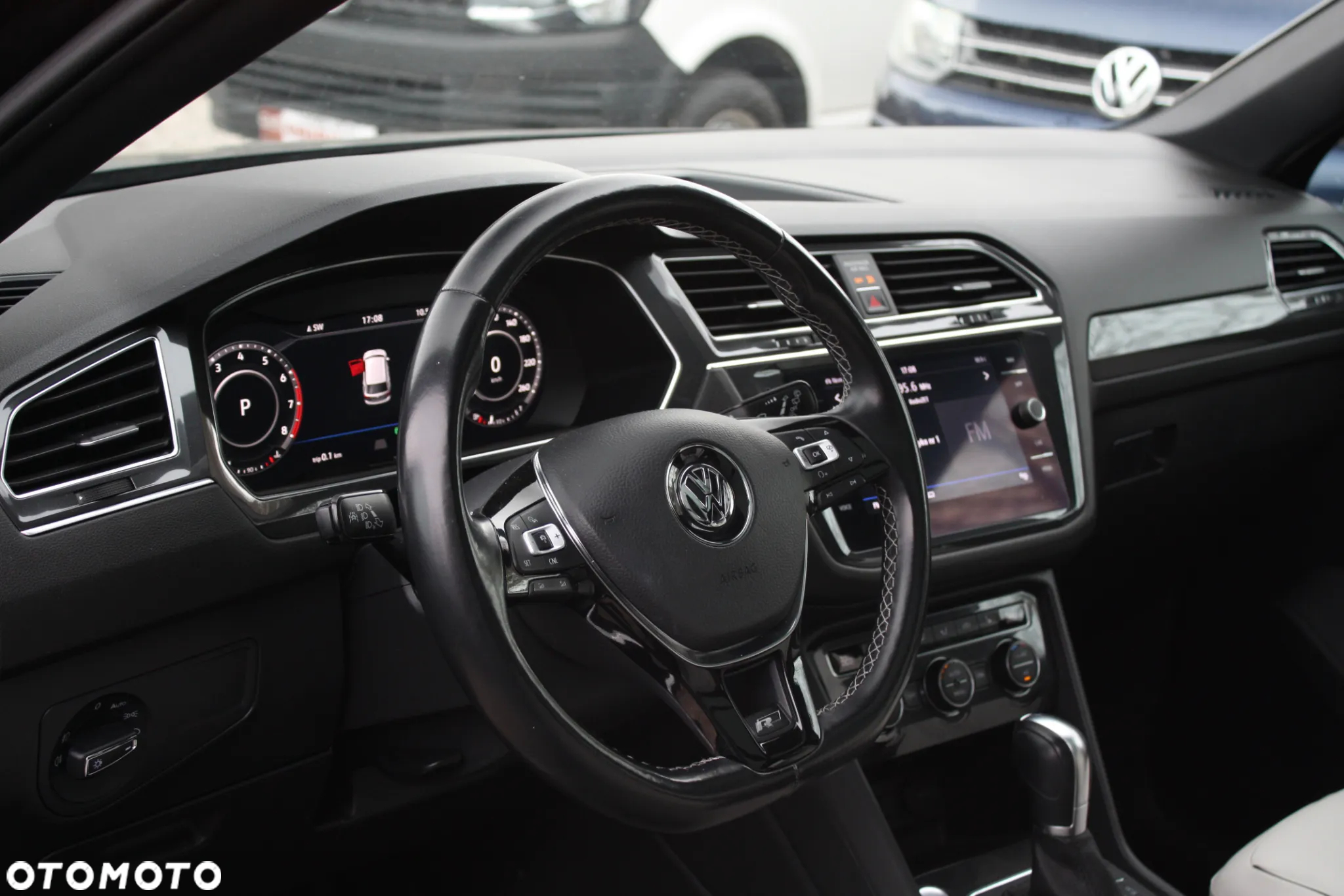 Volkswagen Tiguan Allspace 2.0 TSI 4Mot Highline DSG - 20