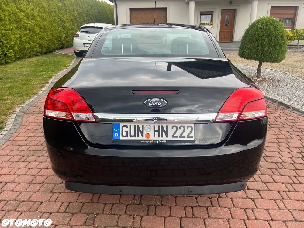 Ford Focus Coupe-Cabriolet 2.0 16V Black Magic - 5