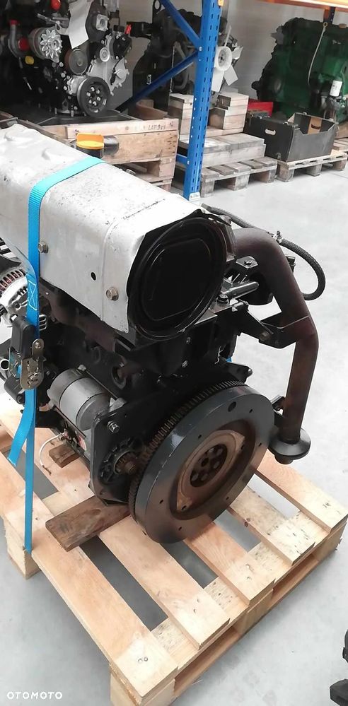 SILNIK YANMAR 3TNV88 24,3 KW 13008 zł netto - 6