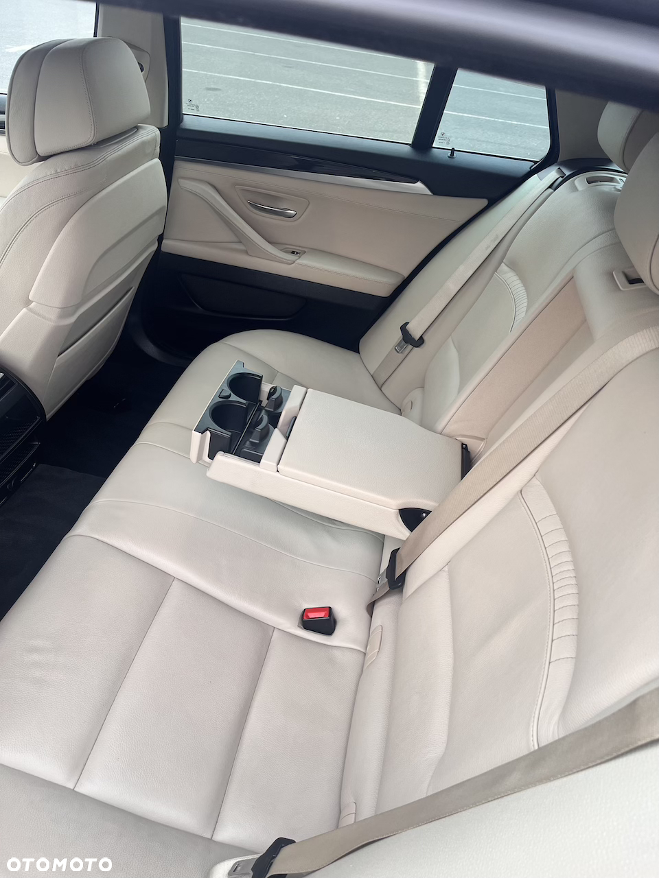 BMW Seria 5 520d xDrive - 22