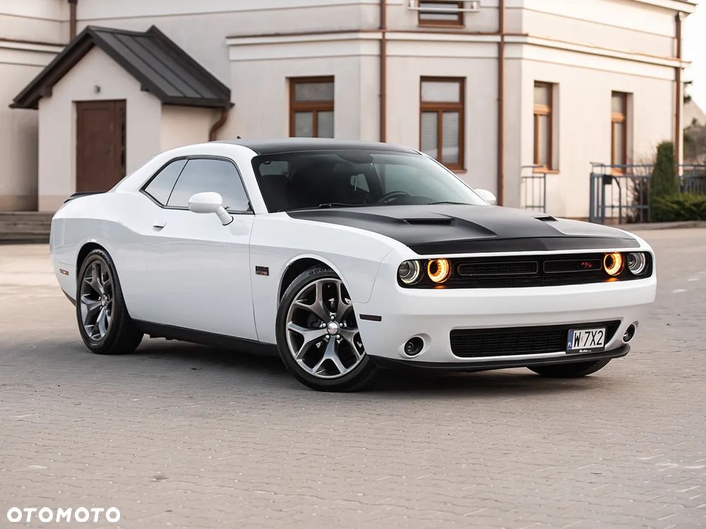 Dodge Challenger 5.7 R/T - 2