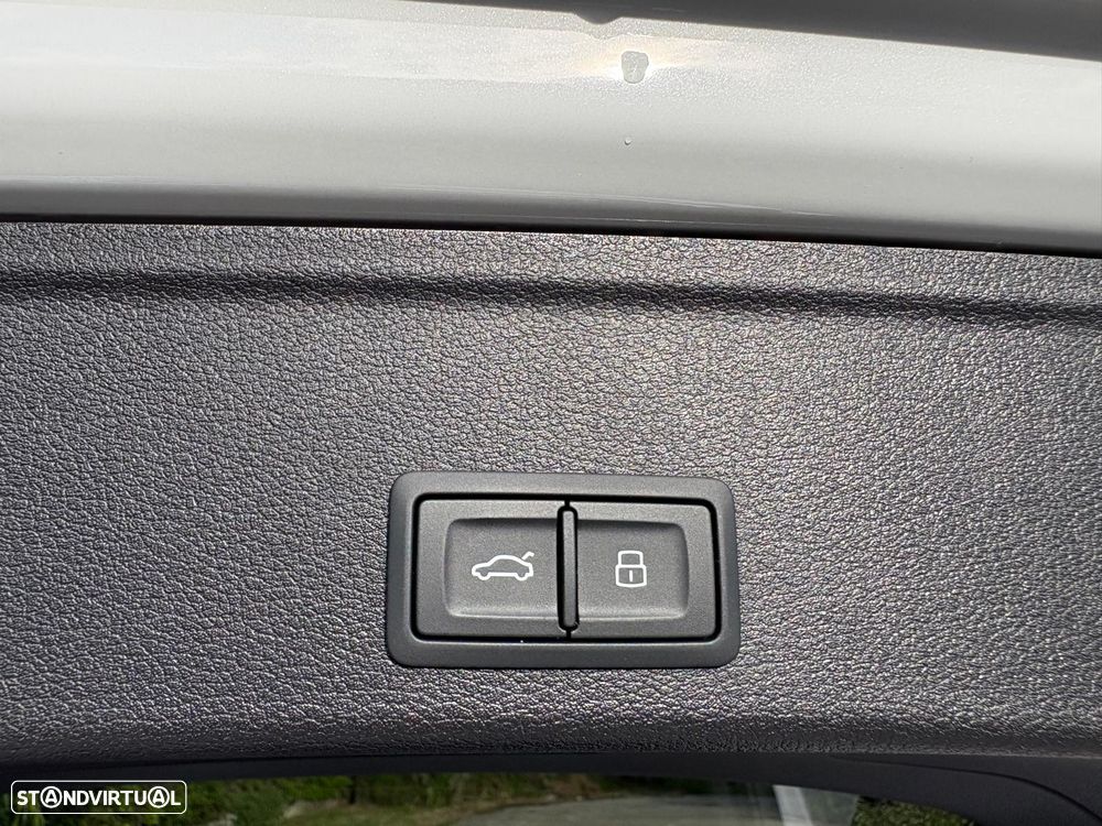 Audi RS4 Avant quattro tiptronic - 46