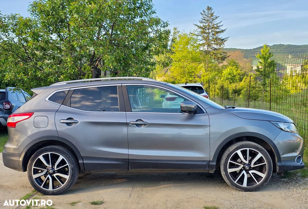 Nissan Qashqai 1.5 DCI TEKNA - 8
