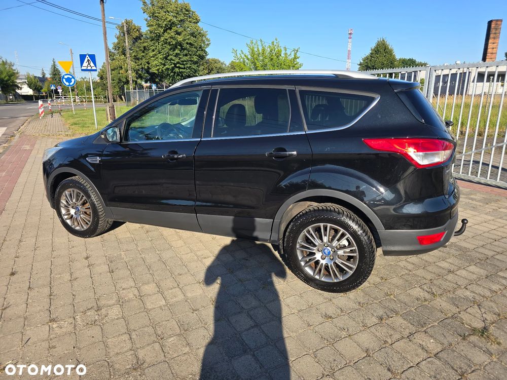 Ford Kuga 2.0 TDCi 2x4 Titanium - 9