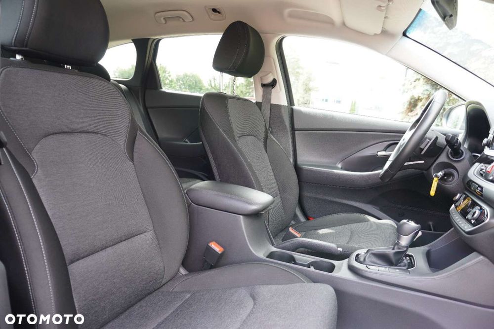Hyundai i30 - 23