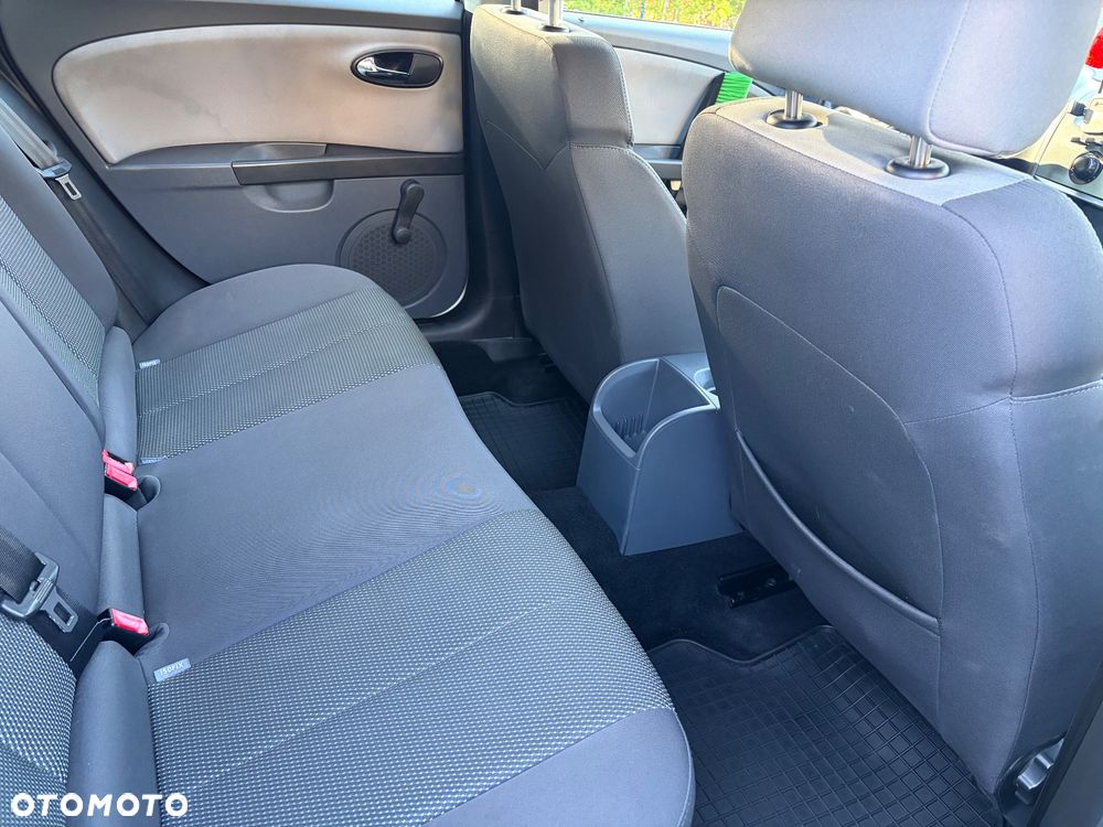 Seat Leon 2008 photo 2