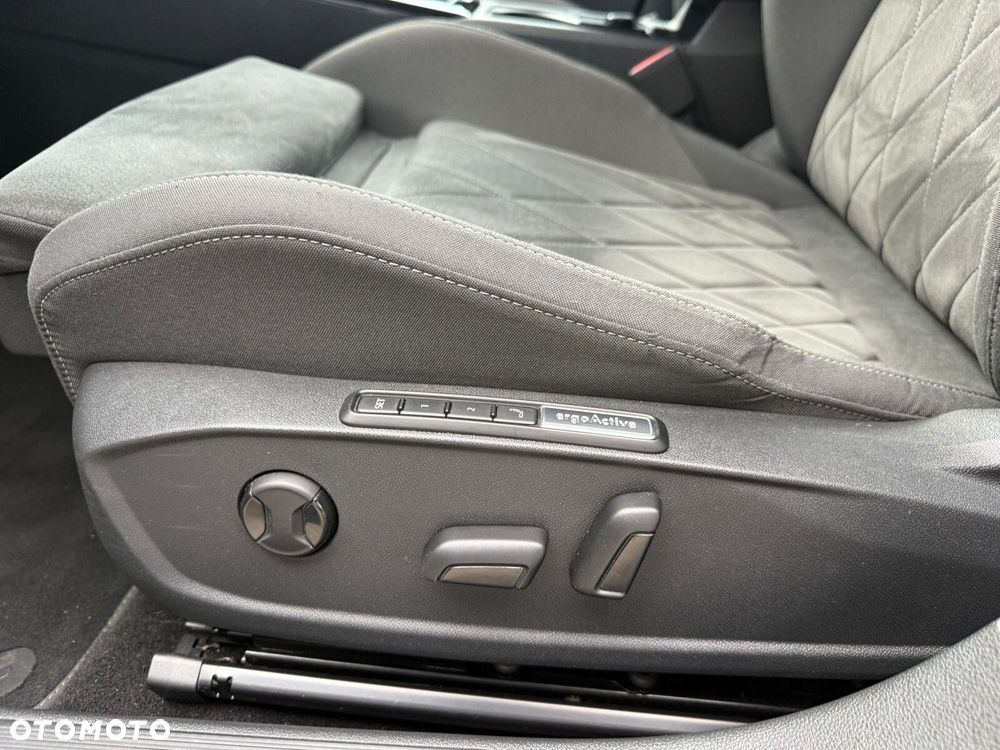 Volkswagen Golf - 20
