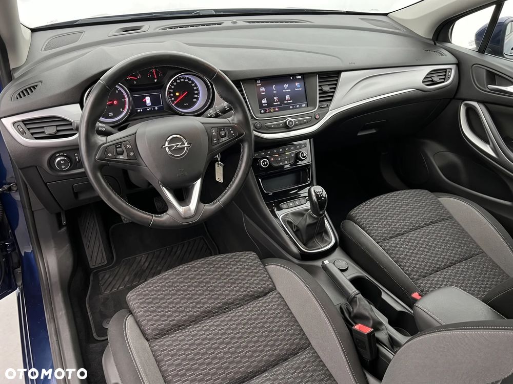 Opel Astra - 11