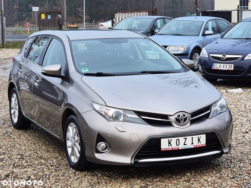Toyota Auris 1.6 Executive - 8