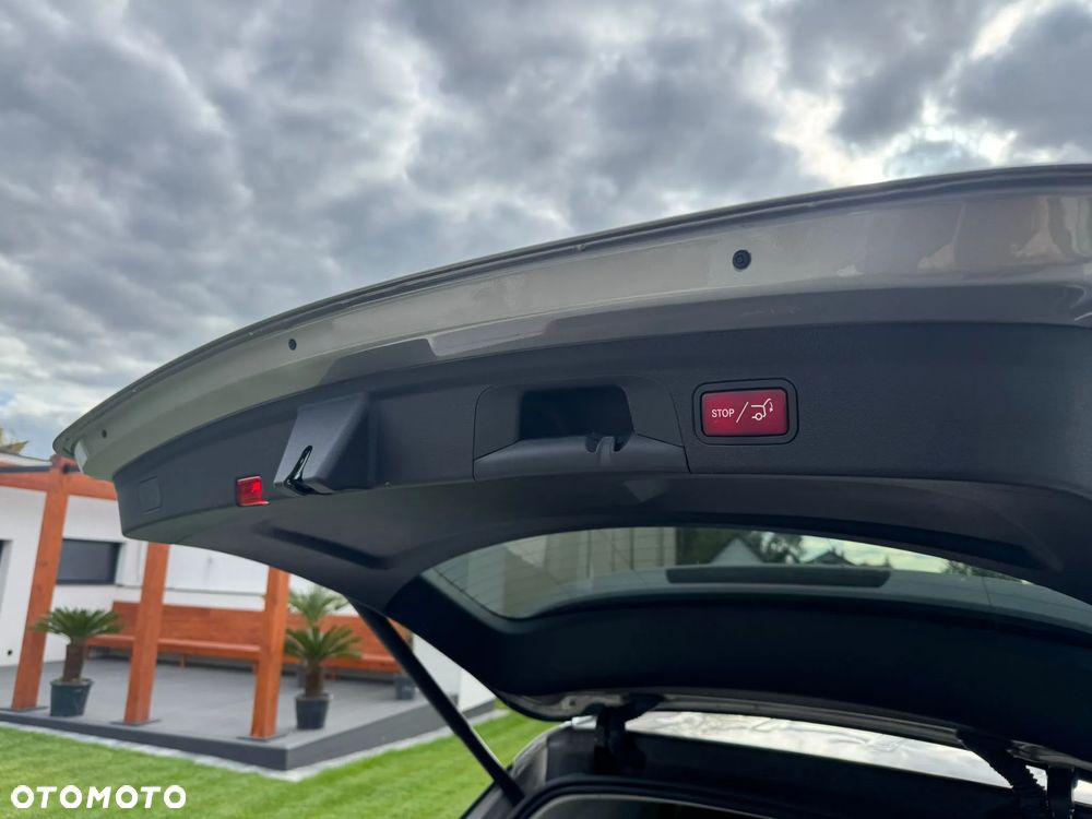 Mercedes-Benz GLE 300 d 4-Matic - 22