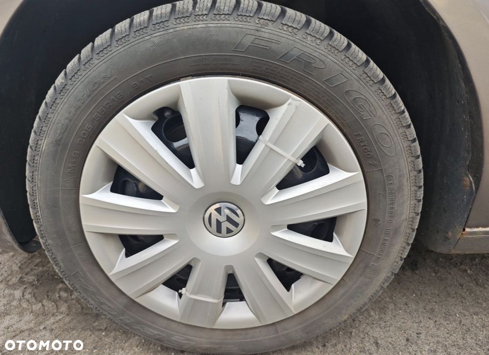 Volkswagen Touran 2.0 TDI Highline - 23